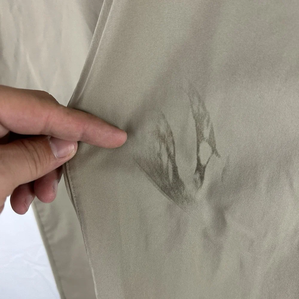 Rhone Commuter Pants 31x29 Beige Slim Fit Golf Stretch Performance Casual‎ *Flaw